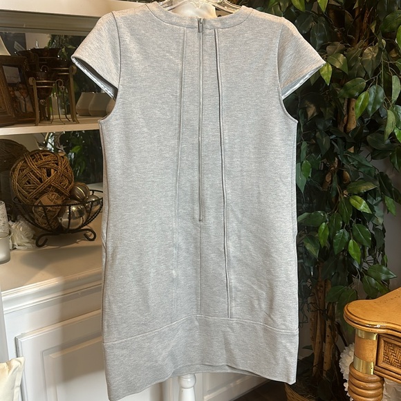 EUC Etcetera Demure Shift Mini Light Gray Dress, 6 - Picture 5 of 10